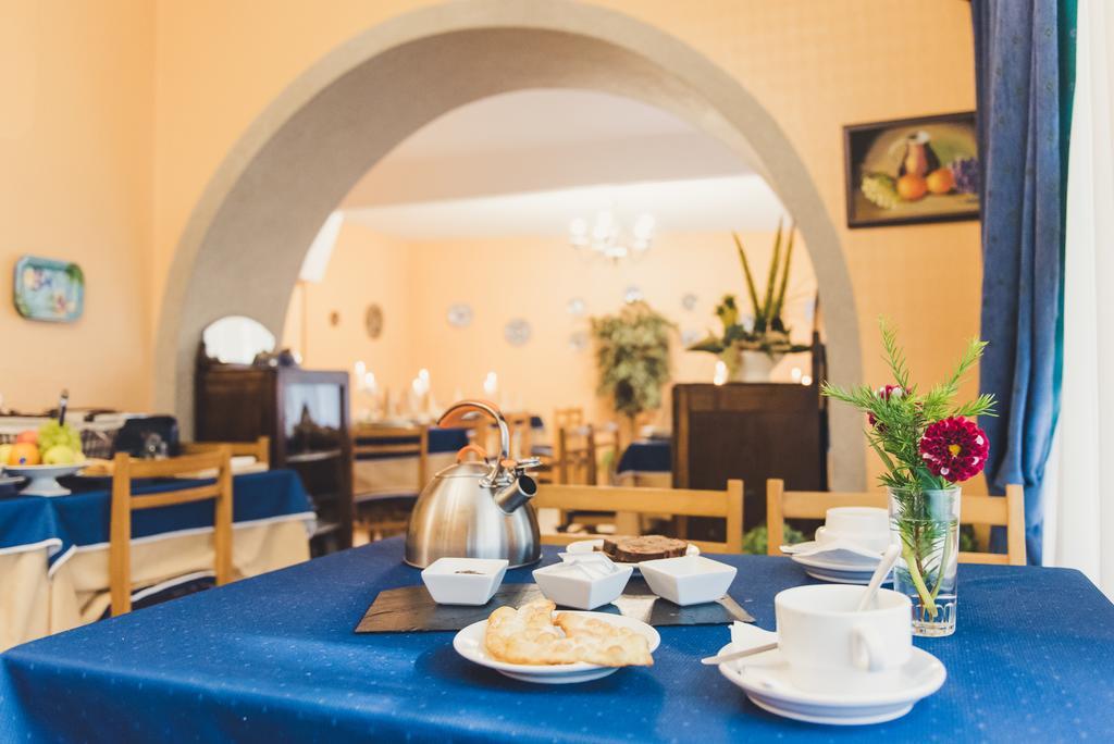 Cuntis Pension Pura מראה חיצוני תמונה